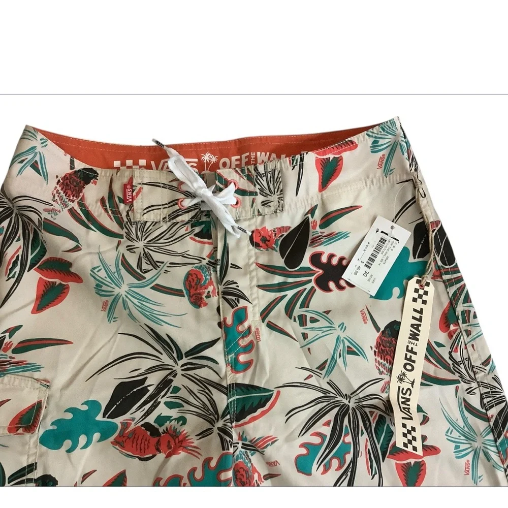 Van’s Off the Wall Hawaiian Print Board Shorts Size 30 Mens NWT